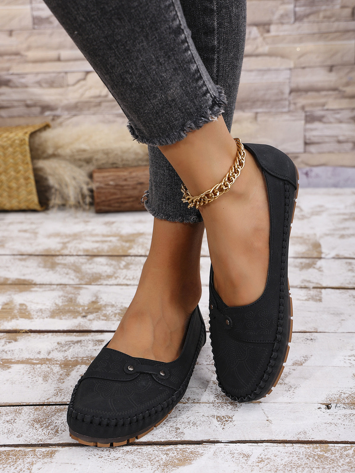 Large Size Popular Foreign Trade Stitched Laser Women's Flats Loafers Foreign Trade Cross-Border E-Commerce Supply Retro