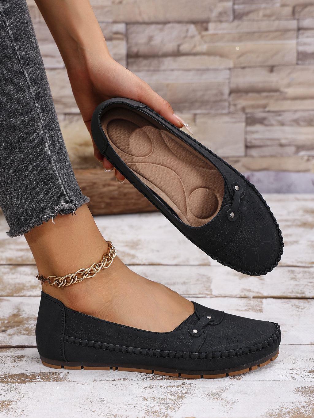 Large Size Popular Foreign Trade Stitched Laser Women's Flats Loafers Foreign Trade Cross-Border E-Commerce Supply Retro