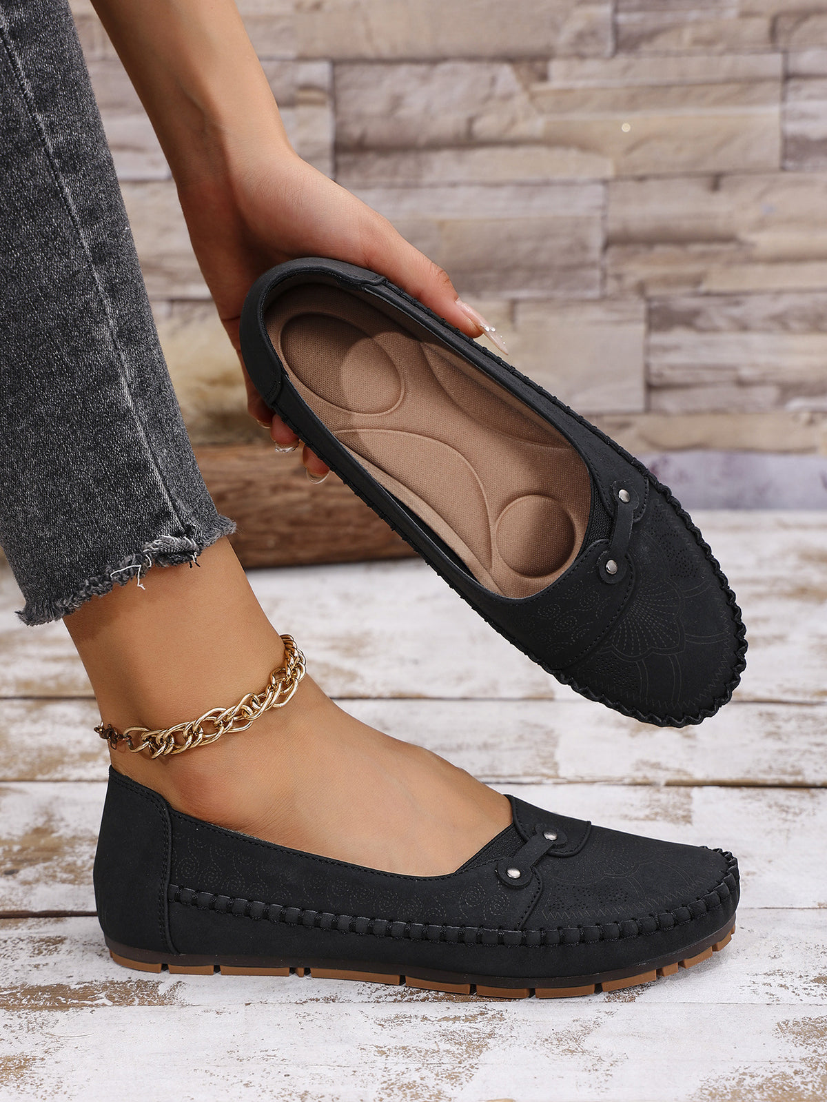 Large Size Popular Foreign Trade Stitched Laser Women's Flats Loafers Foreign Trade Cross-Border E-Commerce Supply Retro