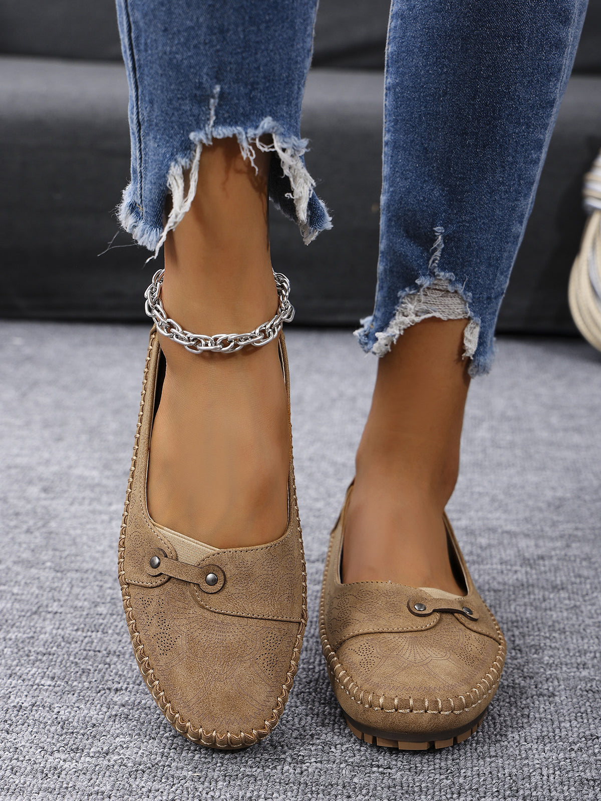 Large Size Popular Foreign Trade Stitched Laser Women's Flats Loafers Foreign Trade Cross-Border E-Commerce Supply Retro